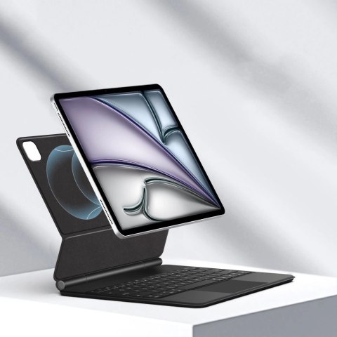 Etui Tech-Protect Smartcase Magnetic z klawiaturą na iPad Pro 12.9" 2020 / 2021 / 2022 / iPad Air 13" 2024 / 2025 - czarne Etui Tech-Protect Smartcase Magnetic z klawiaturą na iPad Pro 12.9" 2020 / 2021 / 2022 / iPad Air 13" 2024 / 2025 - czarne