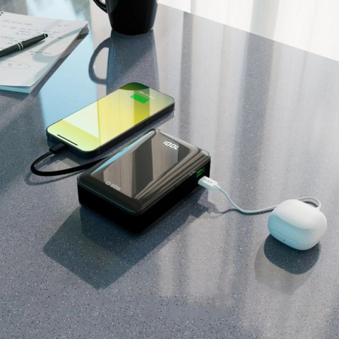 Powerbank SBS 20000 mAh 20 W z wbudowanym kablem USB-C i wyświetlaczem cyfrowym - czarny