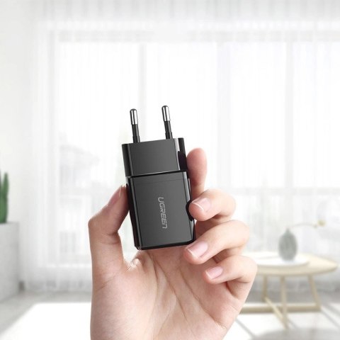 Ugreen ładowarka sieciowa USB 2,1A czarny (50459) Ugreen ładowarka sieciowa USB 2,1A czarny (50459)