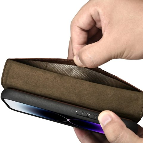 ICarer Oil Wax Wallet Case 2in1 etui iPhone 14 Pro Max skórzany pokrowiec z klapką Anti-RFID brązowy (WMI14220724-BN) ICarer Oil Wax Wallet Case 2in1 etui iPhone 14 Pro Max skórzany pokrowiec z klapką Anti-RFID brązowy (WMI14220724-BN)