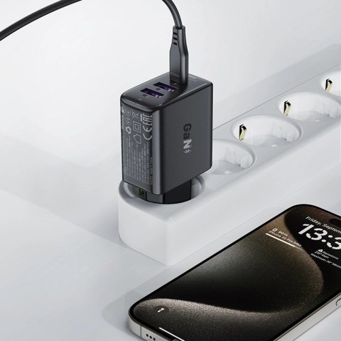 Ładowarka Acefast A57 PD 35W GaN 2 x USB-A + USB-C z 3 portami - czarna Ładowarka Acefast A57 PD 35W GaN 2 x USB-A + USB-C z 3 portami - czarna