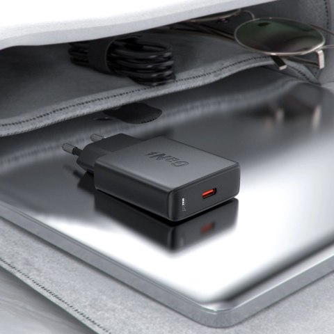 Ładowarka sieciowa Acefast A65 PD 20W GaN USB-C ultra slim - czarna Ładowarka sieciowa Acefast A65 PD 20W GaN USB-C ultra slim - czarna