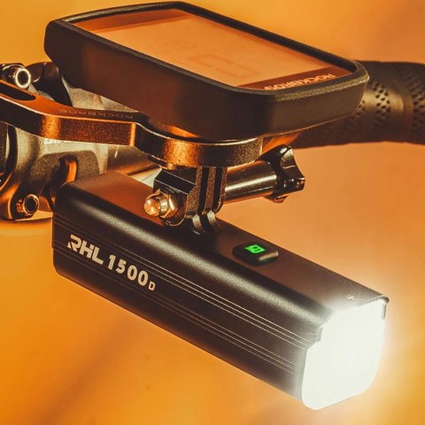 Lampka rowerowa Rockbros RHL1500 przednia 5000mAh 1500lm IPX6 - czarna Lampka rowerowa Rockbros RHL1500 przednia 5000mAh 1500lm IPX6 - czarna
