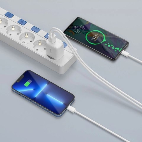 Ładowarka Tech-Protect C20W sieciowa USB-C PD 20W / USB-A QC 3.0 z kablem USB-C / Lightning - biała