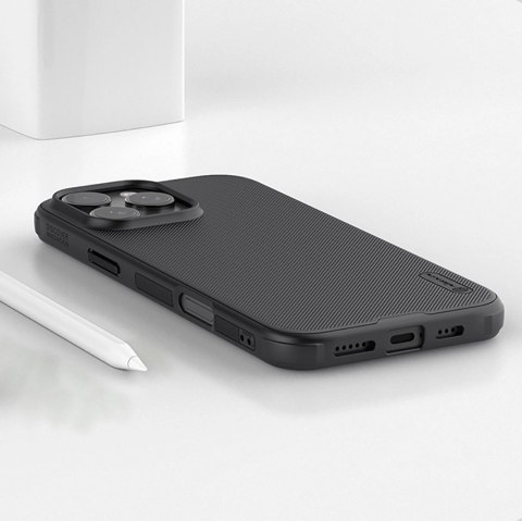 Etui Nillkin Super Frosted Shield Pro Magnetic Case na iPhone 16 Pro - czarne Etui Nillkin Super Frosted Shield Pro Magnetic Case na iPhone 16 Pro - czarne