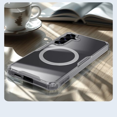 Etui Nillkin Nature TPU Pro Magnetic Case z MagSafe na Samsung S25 - białe