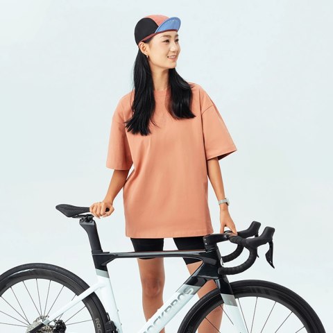 Czapka kolarska Rockbros rowerowa z daszkiem pod kask - czerwona Czapka kolarska Rockbros rowerowa z daszkiem pod kask - czerwona