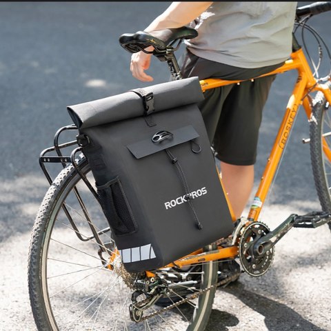 Sakwa rowerowa Rockbros z funkcją plecaka, wodoodporna, z zaczepem na kask 18l - czarna