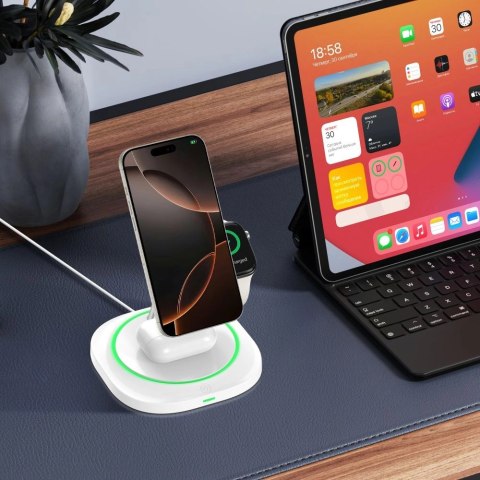 Ładowarka indukcyjna Tech-Protect QI15W-A46 3w1 Magnetic MagSafe - biała Ładowarka indukcyjna Tech-Protect QI15W-A46 3w1 Magnetic MagSafe - biała
