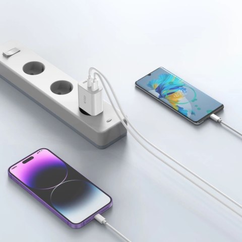 Ładowarka Tech-Protect NC30W sieciowa 2x USB-C PD 30W / USB-A QC 3.0 - biała Ładowarka Tech-Protect NC30W sieciowa 2x USB-C PD 30W / USB-A QC 3.0 - biała