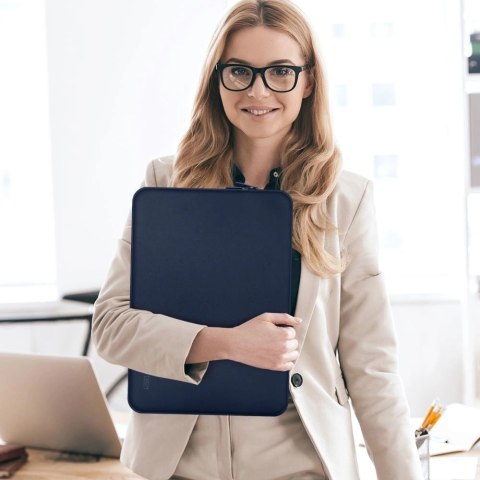 Pokrowiec Tech-Protect Neopren na laptopa 15-16" - granatowa Pokrowiec Tech-Protect Neopren na laptopa 15-16" - granatowa