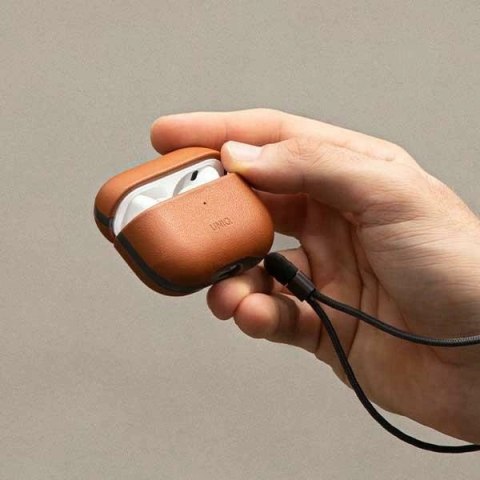 Etui UNIQ Terra Genuine Leather na AirPods Pro 2 - brązowe Etui UNIQ Terra Genuine Leather na AirPods Pro 2 - brązowe
