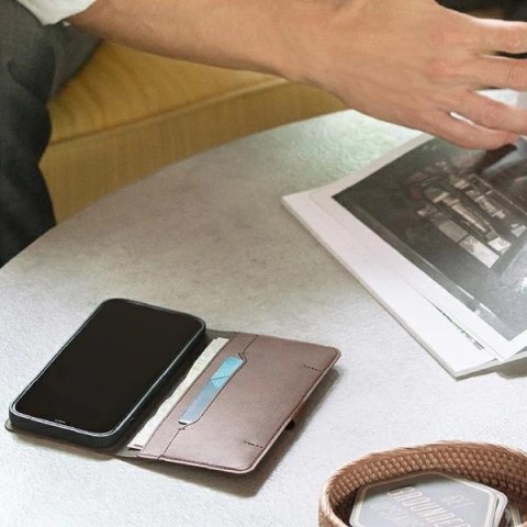 Etui Uniq Journa na iPhone 12 / iPhone 12 Pro - szare Etui Uniq Journa na iPhone 12 / iPhone 12 Pro - szare