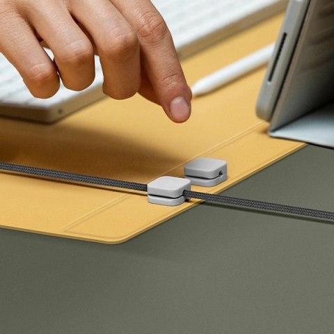 Magnetyczna podkładka UNIQ Hagen dwustronnana na biurko żółto-szary Magnetyczna podkładka UNIQ Hagen dwustronnana na biurko żółto-szary