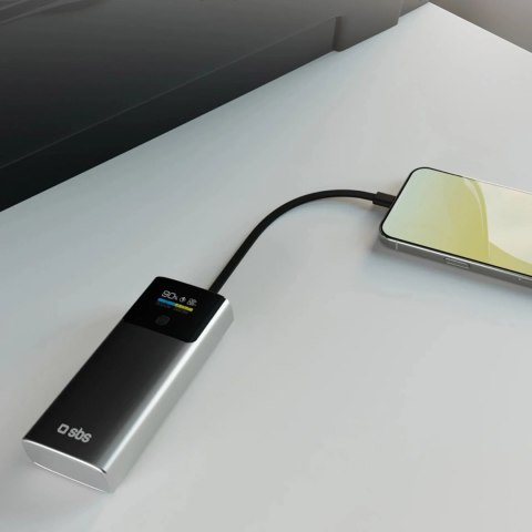 Powerbank SBS 10000mAh PD 20W z wyświetlaczem LCD i wbudowanym kablem USB-C - szary Powerbank SBS 10000mAh PD 20W z wyświetlaczem LCD i wbudowanym kablem USB-C - szary