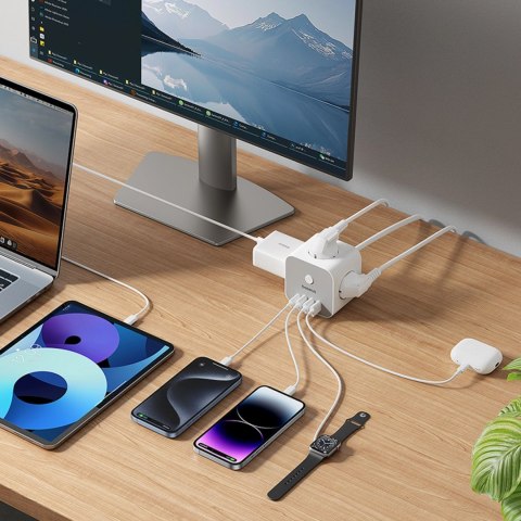 Kostka listwa zasilająca Baseus PowerCombo 7 w 1, 3 AC + 3 x USB-A + 1 x USB-C 20W 1,5 m - biała