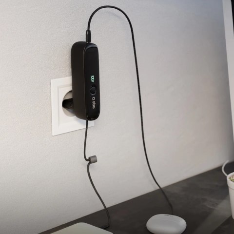 Powerbank SBS Hybrid PD 20W 5000mAh z wbudowanym kablem i składaną wtyczką - czarny