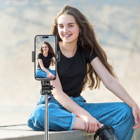 Wozinsky Selfie stick WC1Y3S teleskopowy tripod 1.3m z uchwytem na telefon - czarny Wozinsky Selfie stick WC1Y3S teleskopowy tripod 1.3m z uchwytem na telefon - czarny