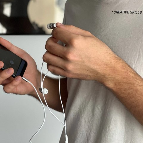 Dudao dokanałowe słuchawki zestaw słuchawkowy z pilotem i mikrofonem 3,5 mm mini jack biały (X10 Pro white) Dudao dokanałowe słuchawki zestaw słuchawkowy z pilotem i mikrofonem 3,5 mm mini jack biały (X10 Pro white)