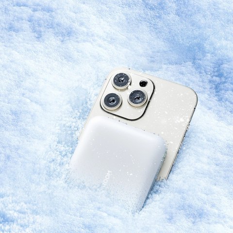 Powerbank Joyroom JR-W020 20W 10000mAh MagSafe + kabel USB-C - USB-C 0.25m - biały Powerbank Joyroom JR-W020 20W 10000mAh MagSafe + kabel USB-C - USB-C 0.25m - biały