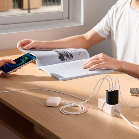 Baseus Compact ładowarka sieciowa 3x USB 17W czarny (CCXJ020101) Baseus Compact ładowarka sieciowa 3x USB 17W czarny (CCXJ020101)