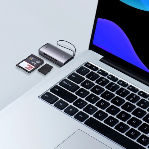 Baseus Lite Series adapter czytnik kart SD/TF USB szary (WKQX060013) Baseus Lite Series adapter czytnik kart SD/TF USB szary (WKQX060013)