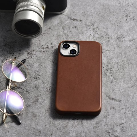ICarer Oil Wax Premium Leather Case skórzane etui iPhone 14 Plus magnetyczne z MagSafe brązowy (WMI14220703-RB) ICarer Oil Wax Premium Leather Case skórzane etui iPhone 14 Plus magnetyczne z MagSafe brązowy (WMI14220703-RB)