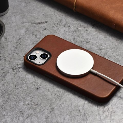 ICarer Oil Wax Premium Leather Case skórzane etui iPhone 14 Plus magnetyczne z MagSafe brązowy (WMI14220703-RB) ICarer Oil Wax Premium Leather Case skórzane etui iPhone 14 Plus magnetyczne z MagSafe brązowy (WMI14220703-RB)