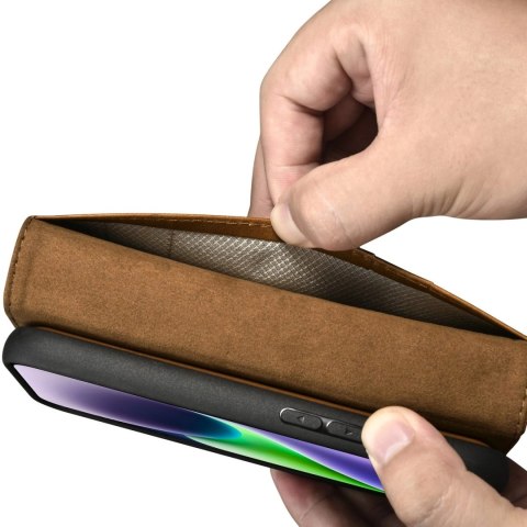 ICarer Oil Wax Wallet Case 2in1 etui iPhone 14 Plus skórzany pokrowiec z klapką Anti-RFID brązowy (WMI14220723-TN) ICarer Oil Wax Wallet Case 2in1 etui iPhone 14 Plus skórzany pokrowiec z klapką Anti-RFID brązowy (WMI14220723-TN)