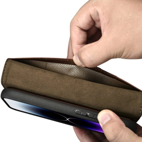 ICarer Oil Wax Wallet Case 2in1 etui iPhone 14 Pro Max skórzany pokrowiec z klapką Anti-RFID brązowy (WMI14220724-BN) ICarer Oil Wax Wallet Case 2in1 etui iPhone 14 Pro Max skórzany pokrowiec z klapką Anti-RFID brązowy (WMI14220724-BN)