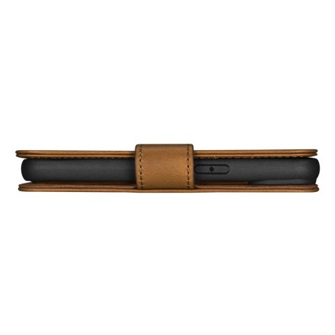 ICarer Oil Wax Wallet Case 2in1 etui iPhone 14 Pro Max skórzany pokrowiec z klapką Anti-RFID brązowy (WMI14220724-TN) ICarer Oil Wax Wallet Case 2in1 etui iPhone 14 Pro Max skórzany pokrowiec z klapką Anti-RFID brązowy (WMI14220724-TN)