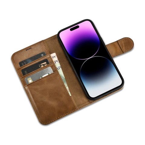 ICarer Oil Wax Wallet Case 2in1 etui iPhone 14 Pro Max skórzany pokrowiec z klapką Anti-RFID brązowy (WMI14220724-TN) ICarer Oil Wax Wallet Case 2in1 etui iPhone 14 Pro Max skórzany pokrowiec z klapką Anti-RFID brązowy (WMI14220724-TN)