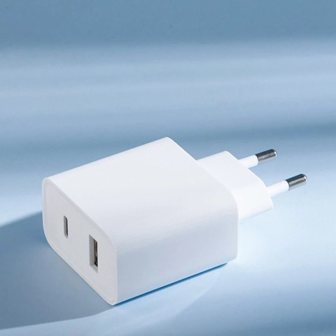 Ładowarka sieciowa Xiaomi Travel Charger Combo BHR4996GL USB-A / USB-C 33W PD - biała Ładowarka sieciowa Xiaomi Travel Charger Combo BHR4996GL USB-A / USB-C 33W PD - biała