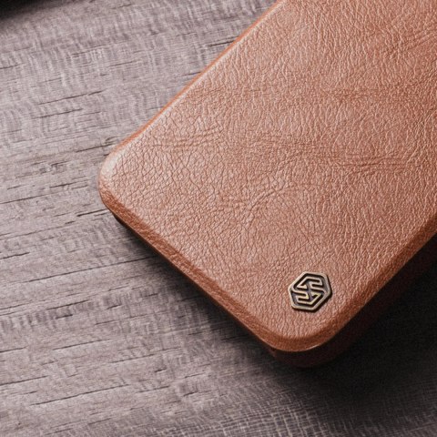 Nillkin Qin Leather Pro Case etui Samsung Galaxy S23+ pokrowiec z klapką osłona na aparat brązowe Nillkin Qin Leather Pro Case etui Samsung Galaxy S23+ pokrowiec z klapką osłona na aparat brązowe