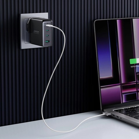 Ładowarka GaN UK Joyroom JR-TCG05UK 140W 3x USB-C USB-A + kabel USB-C / USB-C 240W 1.2m Ładowarka GaN UK Joyroom JR-TCG05UK 140W 3x USB-C USB-A + kabel USB-C / USB-C 240W 1.2m