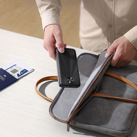 Powerbank Joyroom JR-PBF15 10000mAh USB-C USB-A 22.5W - czarny Powerbank Joyroom JR-PBF15 10000mAh USB-C USB-A 22.5W - czarny