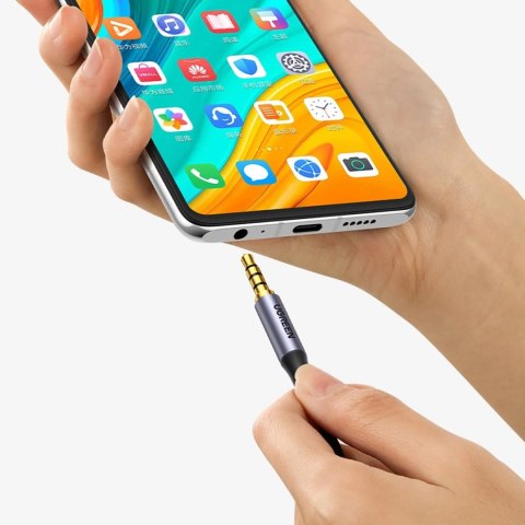 Kabel Ugreen AV183 10648 mini jack 3.5mm / mini jack 3.5mm 1m - szary Kabel Ugreen AV183 10648 mini jack 3.5mm / mini jack 3.5mm 1m - szary