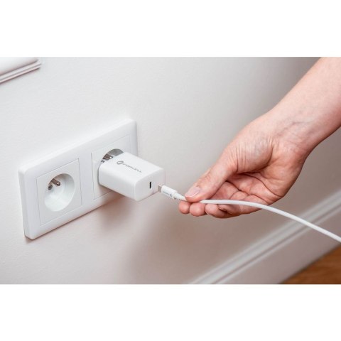 Ładowarka sieciowa do telefonu Forcell F-Energy USB C QC4.0 PD 3A 25W + kabel USB C do USB C TFK-TC-25WPD biała Ładowarka sieciowa do telefonu Forcell F-Energy USB C QC4.0 PD 3A 25W + kabel USB C do USB C TFK-TC-25WPD biała