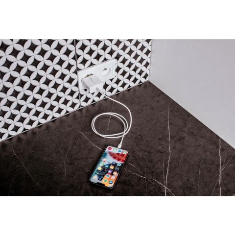 Ładowarka sieciowa do telefonu Forcell F-Energy USB C QC4.0 PD 3A 45W TFK-TC-45WPD biała Ładowarka sieciowa do telefonu Forcell F-Energy USB C QC4.0 PD 3A 45W TFK-TC-45WPD biała
