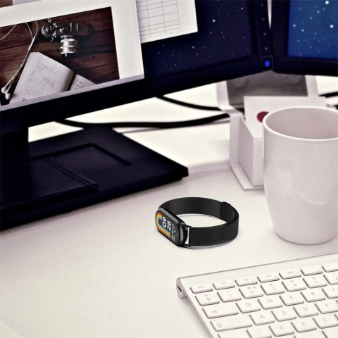 Pasek Tech-Protect MilaneseBand na Xiaomi Smart Band 8 / 8 NFC - srebrny Pasek Tech-Protect MilaneseBand na Xiaomi Smart Band 8 / 8 NFC - srebrny