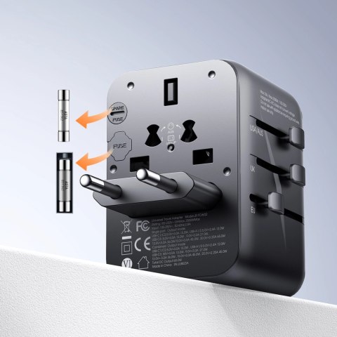 Adapter podróżny Joyroom JR-TCW01 uniwersalny 17W EU / US / UK / JP / AU / CN - czarny Adapter podróżny Joyroom JR-TCW01 uniwersalny 17W EU / US / UK / JP / AU / CN - czarny