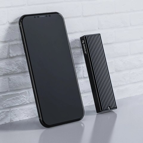 Kieszeń dyskowa M.2 NVME USB-C 10Gbps - czarna Kieszeń dyskowa M.2 NVME USB-C 10Gbps - czarna