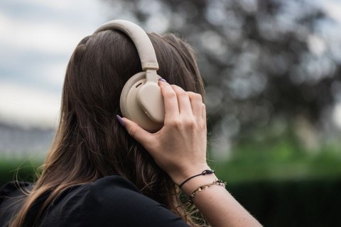 Słuchawki bezprzewodowe nauszne Forcell F-Audio ANC Touch Beat beżowe Słuchawki bezprzewodowe nauszne Forcell F-Audio ANC Touch Beat beżowe