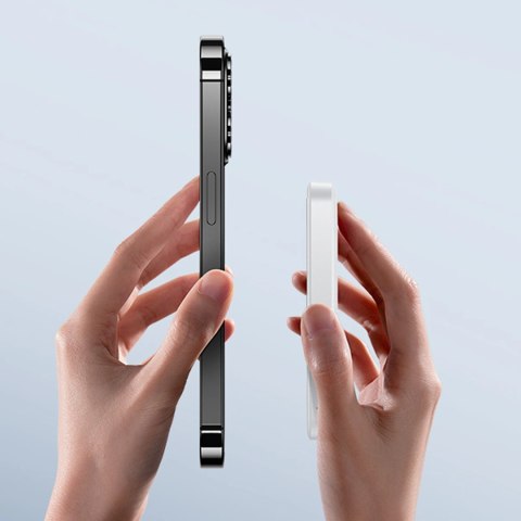Mini powerbank Baseus 5000mAh 20W + kabel USB-C (20V/3A) - biały Mini powerbank Baseus 5000mAh 20W + kabel USB-C (20V/3A) - biały