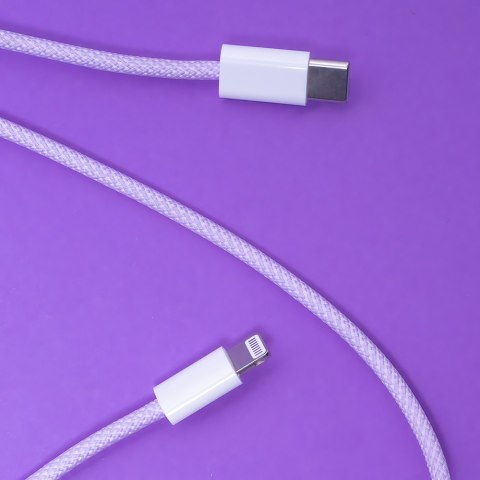 Maxlife kabel MXUC-06 USB-C - Lightning 1,0 m 20W fioletowy nylonowy Maxlife kabel MXUC-06 USB-C - Lightning 1,0 m 20W fioletowy nylonowy