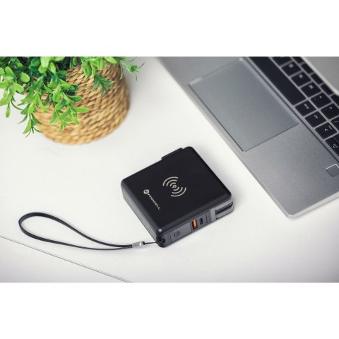 Wielofunkcyjna ładowarka Forcell F-Energy 5w1 USB A + USB C PD 20W + kabel USB C / Lightning + power bank 10000 mAh + ładowanie Wielofunkcyjna ładowarka Forcell F-Energy 5w1 USB A + USB C PD 20W + kabel USB C / Lightning + power bank 10000 mAh + ładowanie