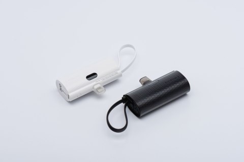 Powerbank Forcell F-Energy Power Plug F5K3 PD 20W 5000 mAh z wbudowanym złączem Lightning czarny Powerbank Forcell F-Energy Power Plug F5K3 PD 20W 5000 mAh z wbudowanym złączem Lightning czarny