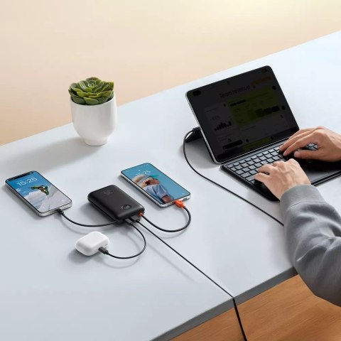 VEGER powerbank 20000 mAh z wbudowanymi kablami Typ C / Lightning PD QC3.0 35W K2 (W2068) czarny VEGER powerbank 20000 mAh z wbudowanymi kablami Typ C / Lightning PD QC3.0 35W K2 (W2068) czarny