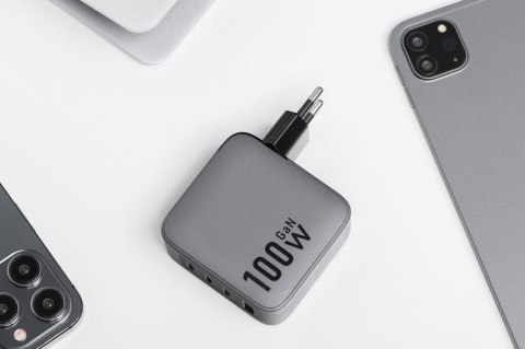 Ładowarka sieciowa do telefonu Forcell F-Energy GaN 3 x USB C + USB A QC4.0 PD 5A 100W VT-46 szara Ładowarka sieciowa do telefonu Forcell F-Energy GaN 3 x USB C + USB A QC4.0 PD 5A 100W VT-46 szara