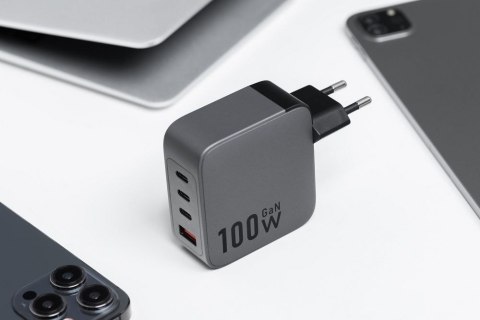 Ładowarka sieciowa do telefonu Forcell F-Energy GaN 3 x USB C + USB A QC4.0 PD 5A 100W VT-46 szara Ładowarka sieciowa do telefonu Forcell F-Energy GaN 3 x USB C + USB A QC4.0 PD 5A 100W VT-46 szara